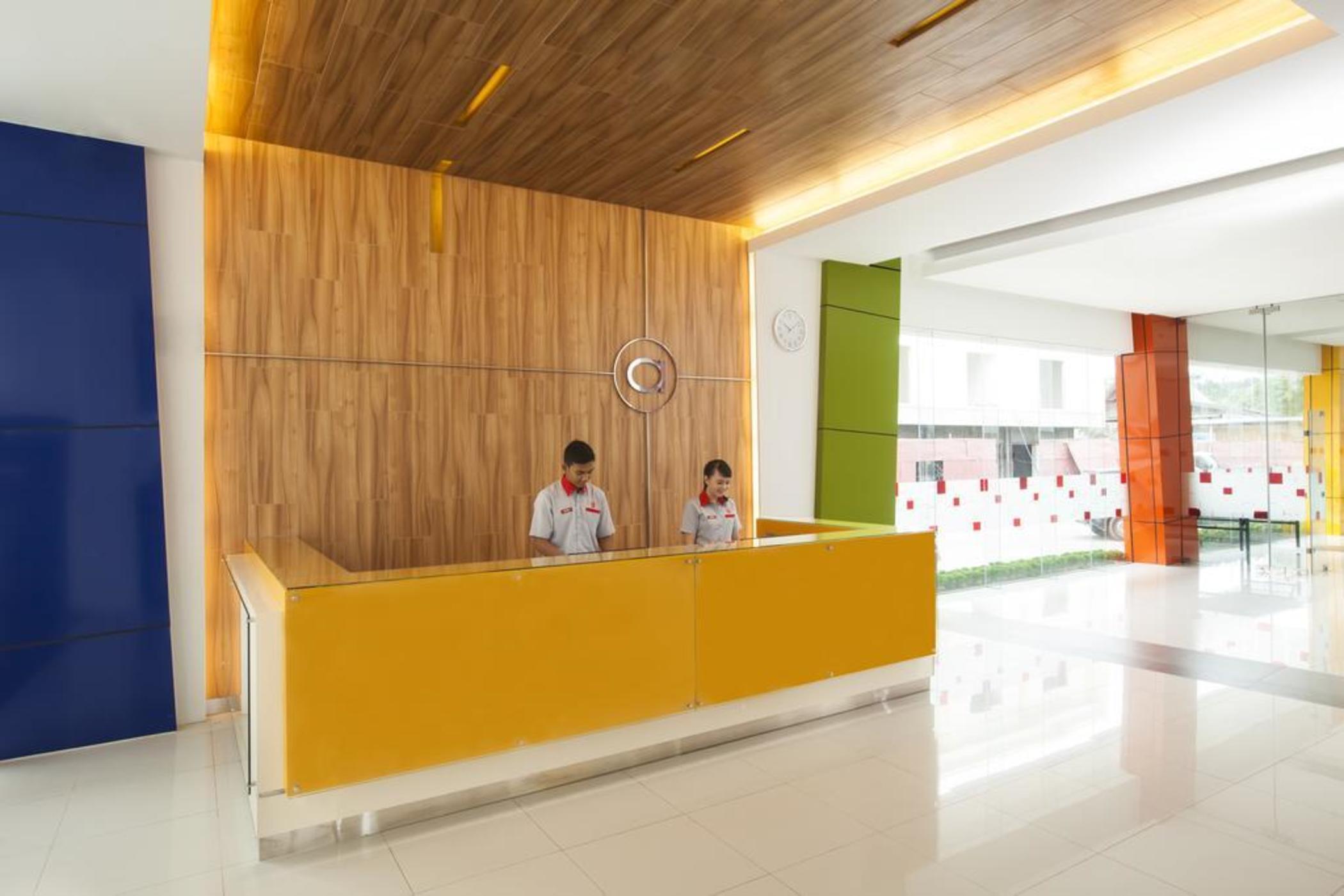 Amaris Hotel Samarinda Exterior photo